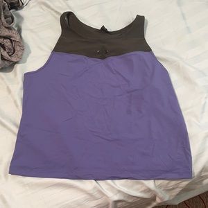 women’s active tank top